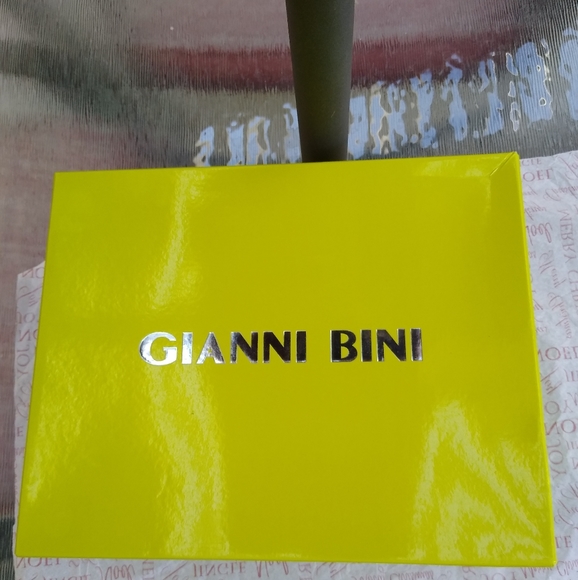 Gianni Bini Shoes. - Picture 6 of 6
